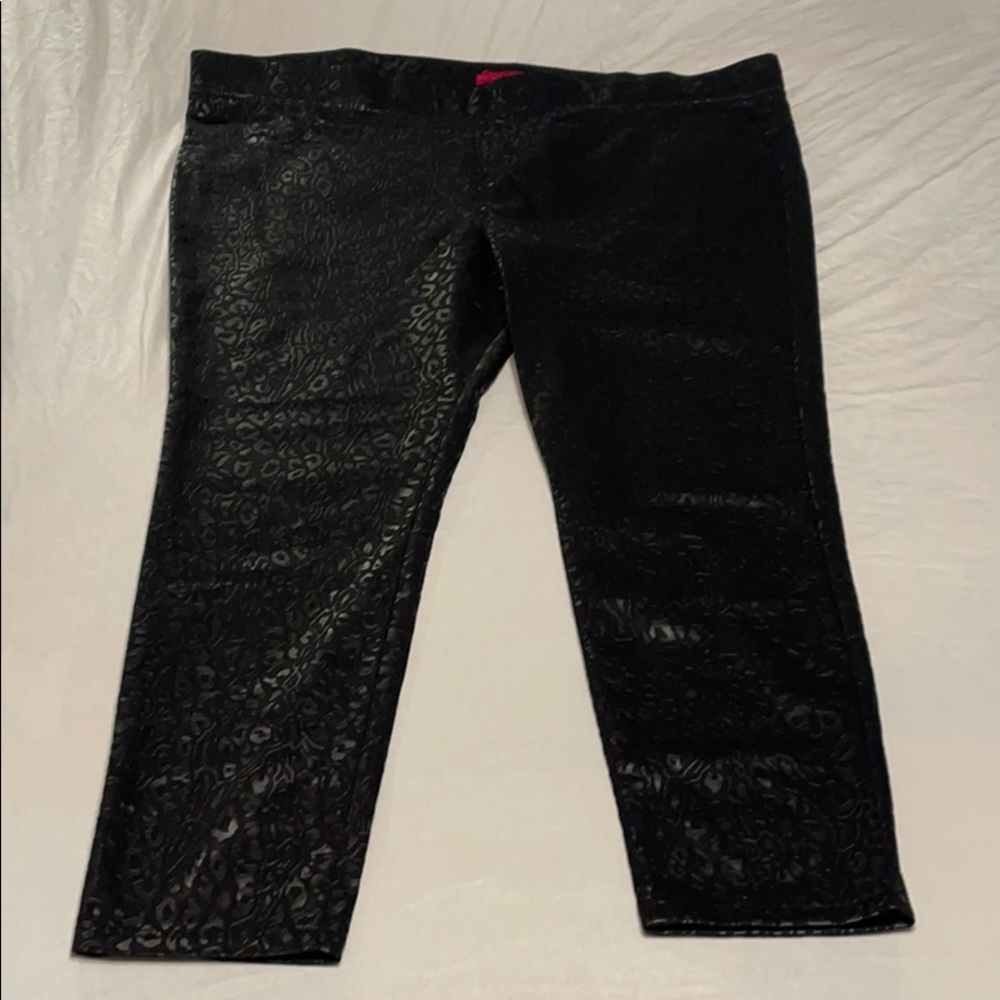 Pure Energy Black leopard leggings PLUS 4